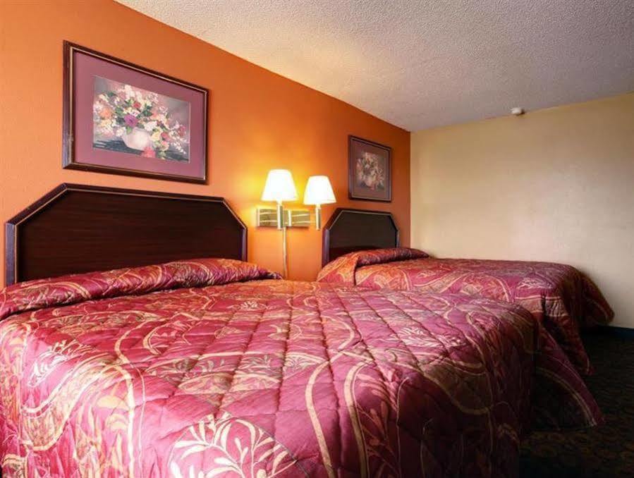 Americas Best Value Inn And Suites Гринвуд Экстерьер фото